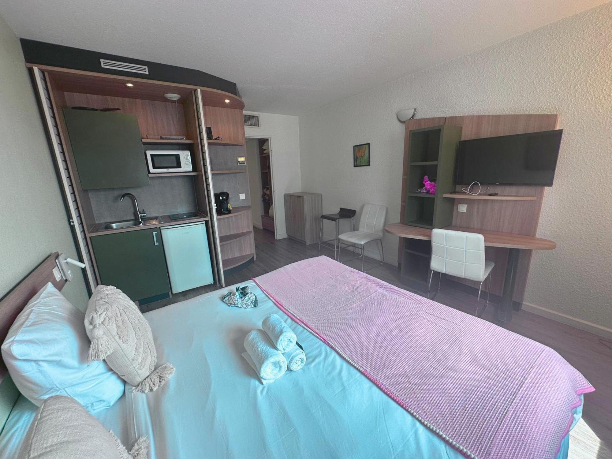 5 Minutes Du Parc De La - Apartment *